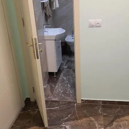 Luxury 4-room In 