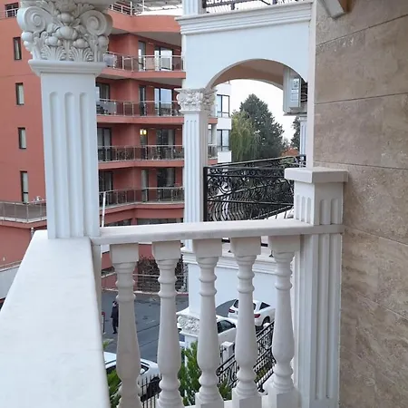 Luxury 4-room In 