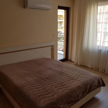 公寓 Luxury 4-room In 