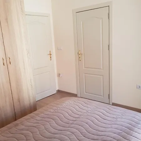 Luxury 4-room In 